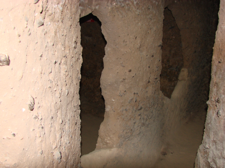 Unterirdische Stadt Saratli